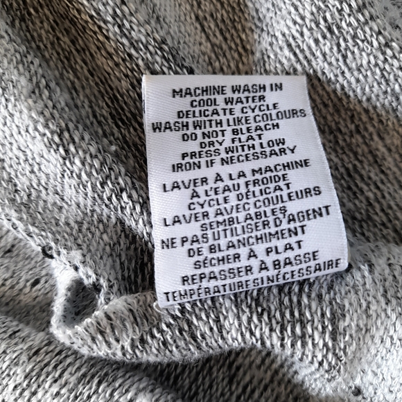 Alfred Sung Sweater Size Medium - Picture 7 of 7